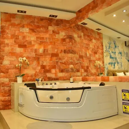 Apartment Design Premium Lux 4 Star 