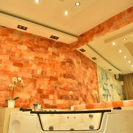 Apartment Design Premium Lux 4 Star 