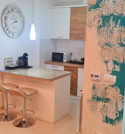 Design Premium Lux 4 Star 