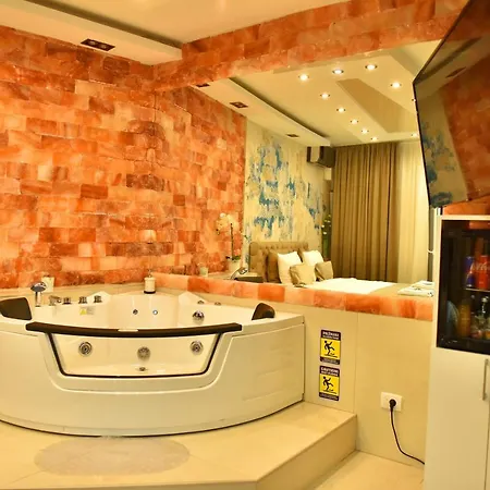 Apartment Design Premium Lux 4 Star 