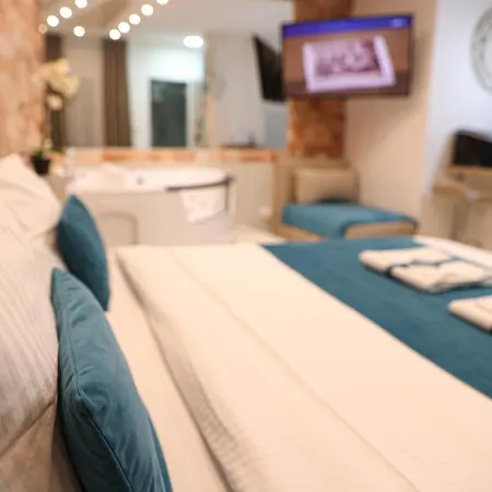 Apartment Design Premium Lux 4 Star 