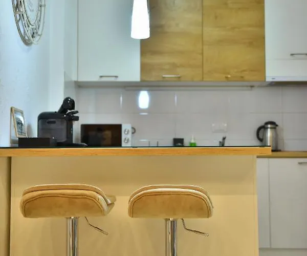 Design Premium Lux 4 Star 